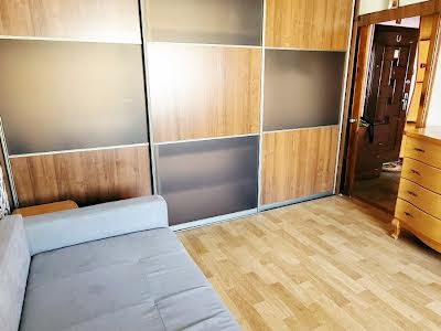 квартира по адресу Натальи Ужвий ул., 7
