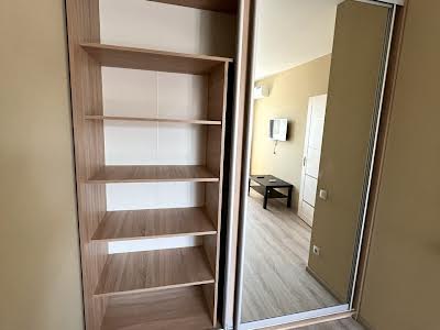 квартира за адресою Метрологічна вул., 58