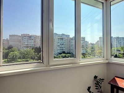 квартира за адресою Прилужна вул., 14