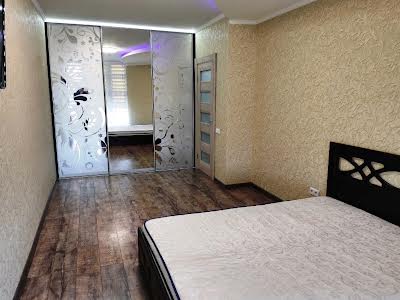 квартира за адресою Світла вул., 3д