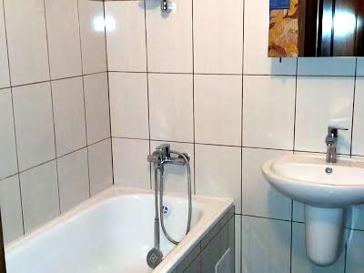 квартира за адресою Софії Русової вул., 3