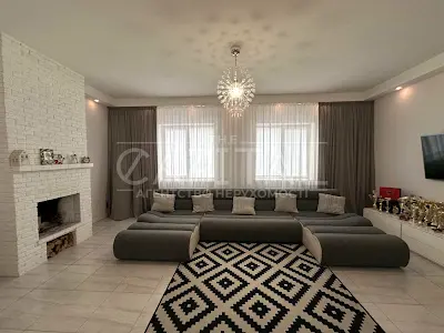 будинок за адресою Центральна вул.
