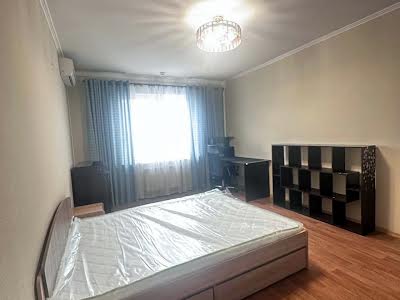 квартира за адресою Софії Русової вул., 1-Б