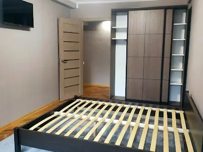 квартира по адресу Ісаакяна ул., 2