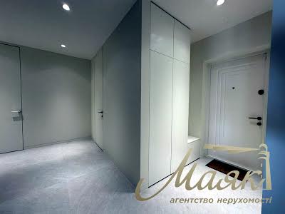 квартира за адресою Київ, Предславинська вул., 42