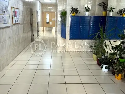 квартира за адресою Ревуцького вул., 7-В