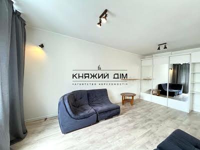 квартира по адресу Урловская ул., 23