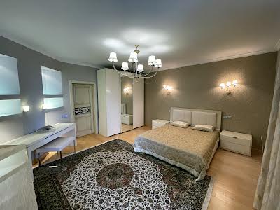квартира за адресою Кропивницького вул., 8