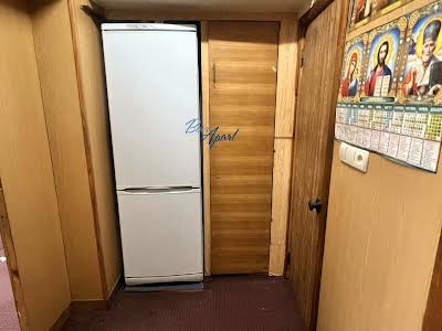 квартира по адресу Ревуцкого ул., 8