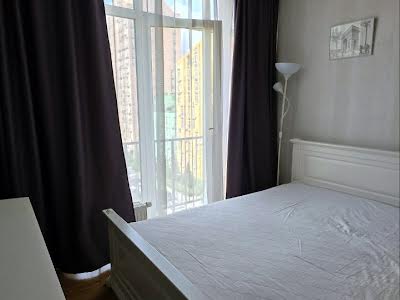 квартира за адресою Регенераторна вул., 3