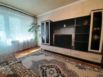 квартира за адресою Фабрично-Заводська вул., 14