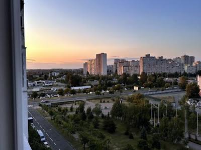 квартира за адресою Архітектора Ніколаєва вул., 15