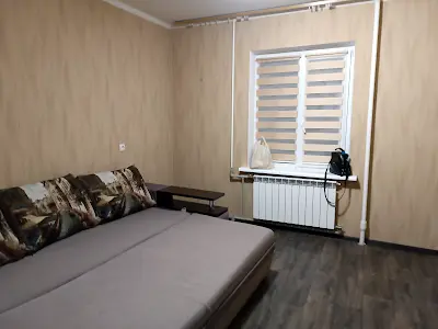 квартира за адресою Ревуцького, 36/2