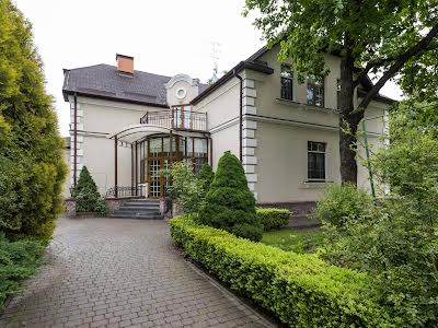 будинок за адресою Лісова вул., 11