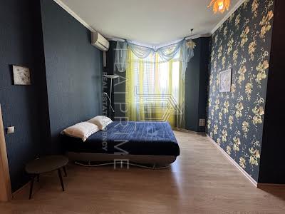 квартира за адресою Київ, Євгена Коновальця вул. (Щорса), 32-Г