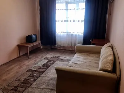 квартира за адресою Лариси Руденко вул., 8