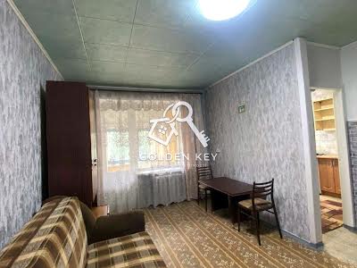 квартира за адресою Металургів, 27