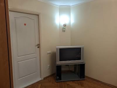 квартира за адресою Дорогожицька вул., 18