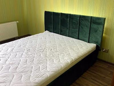 квартира за адресою Регенераторна вул., 4