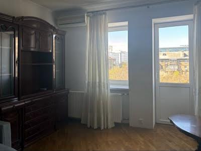 квартира по адресу Киев, Юрковская ул., 28