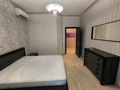 квартира за адресою Андрія Верхогляда вул. (Михайла Драгомирова), 3