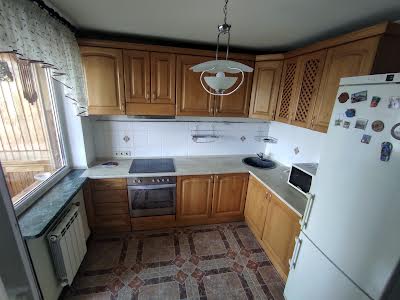 квартира за адресою Свободи просп., 30А