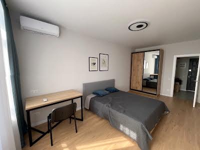 квартира за адресою Миколи Гулака вул., 4а