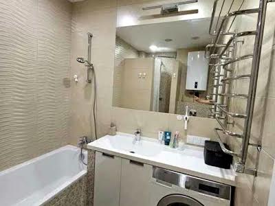квартира за адресою Київ, Драгоманова вул., 2