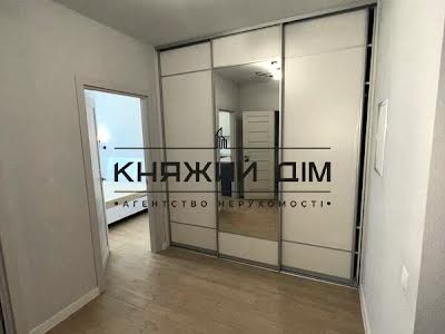квартира за адресою Ревуцького вул., 40-Б