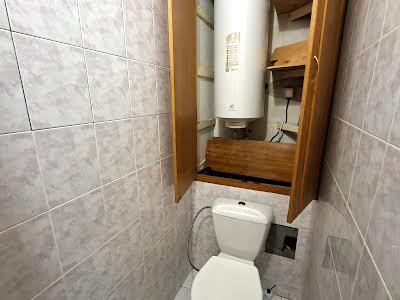 квартира за адресою Драгоманова вул., 17