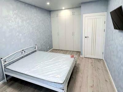 квартира за адресою Молодіжна вул., 2
