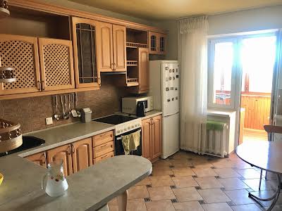 квартира по адресу Киев, Ревуцкого ул., 5