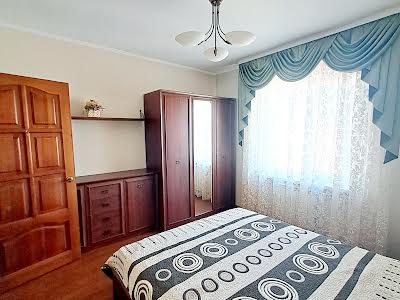 квартира по адресу Червоной Калины просп. (Владимира Маяковского), 52