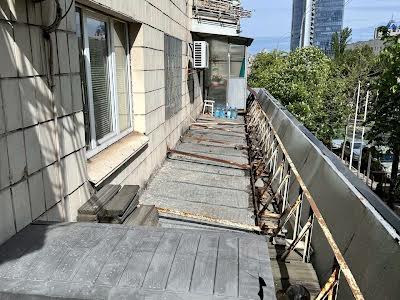 квартира по адресу Леси Украинки бульв., 12