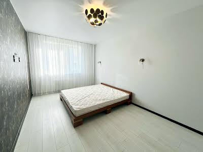 квартира по адресу с. Софиевская борщаговка, Боголюбова ул., 33