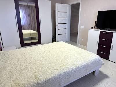квартира по адресу Киев, Урловская ул., 38