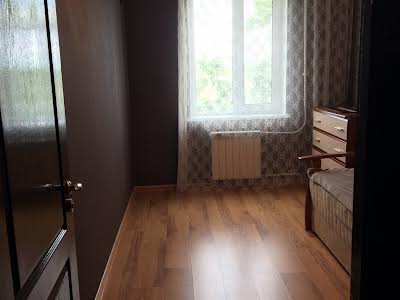 квартира за адресою Богатирська вул., 20