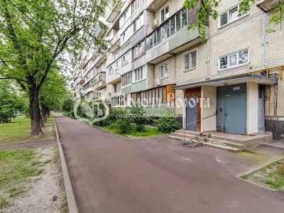 квартира по адресу Ореста Левицкого ул. (Академіка Курчатова), 8