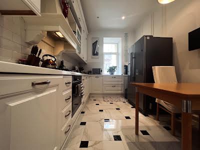квартира по адресу Киев, Олеся Гончара ул., 30 Б