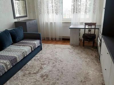 квартира по адресу Героев Полка 