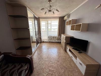 квартира за адресою Нескорених вул. (Героїв Праці), 12