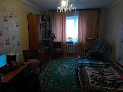 квартира за адресою Ревуцького вул., 5