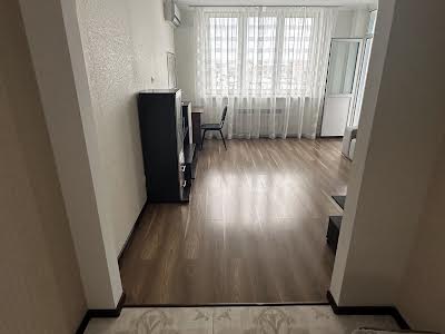 квартира за адресою Єлизавети Чавдар вул., 1