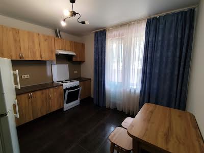 квартира за адресою Сергія Данченка вул., 28