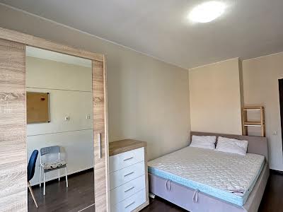 квартира за адресою Регенераторна вул., 4 к7