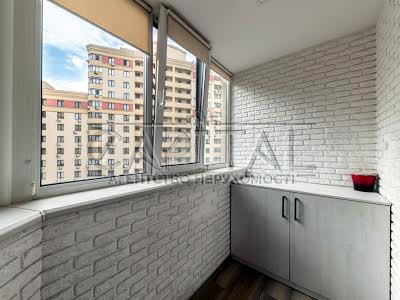 квартира по адресу Полтавская ул., 10