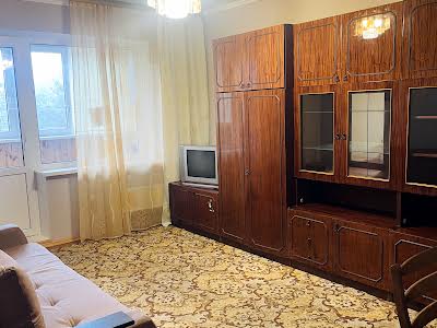 квартира за адресою Бориспільська вул., 49