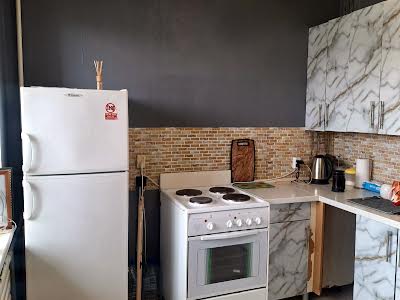 квартира за адресою Санаторна вул., 18