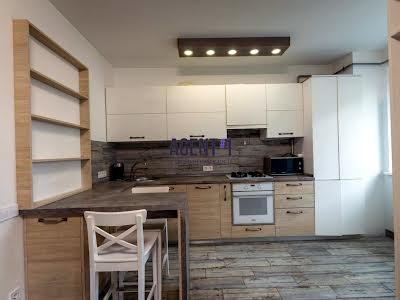 квартира за адресою щас, 50