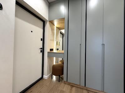 квартира за адресою Молодіжна, 8